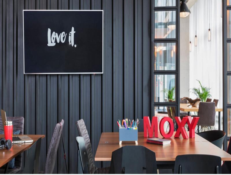 Moxy Katowice Airport Hotel Pyrzowice Exterior photo