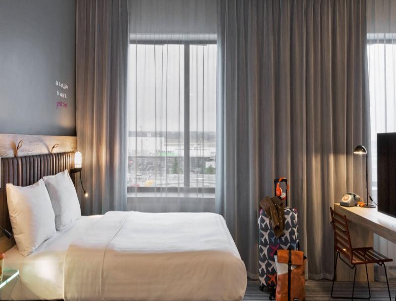 Moxy Katowice Airport Hotel Pyrzowice Exterior photo